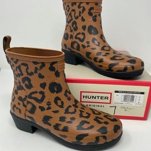 HUNTER Women’s Ankle Rainboots Leopard print SZ 7